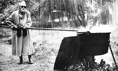 023-066-01-Great-Aunt-Helen