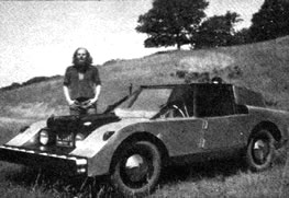 028-066-01-Earthrover-Car